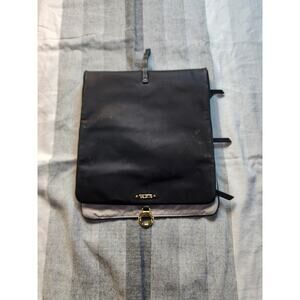 Tumi travel organizer